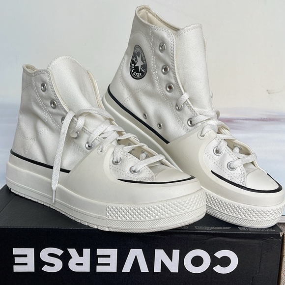 Converse WMNS CTAS A02832C
CTAS CONSTRUCT HI VINTAGE WHITE/BLACK/EGRET
Platforms - Picture 4 of 16
